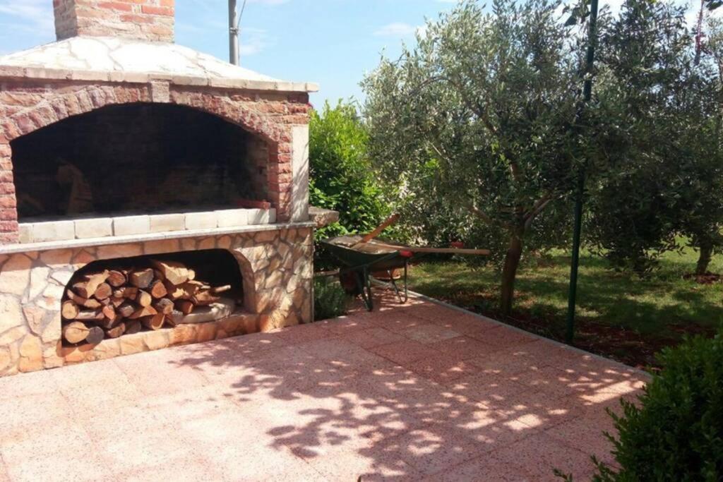 Comfortable Apartment Near Pula Marčana 外观 照片